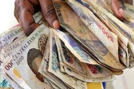 Naira Scarcity Deepens Despite CBN Measures, Banking Halls Ration Cash Amidst Growing Economic Concerns