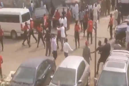 [VIDEO] EFCC Operatives Clash at Abuja Zone 4 Market in Desperate Bid to Save Plummeting Naira