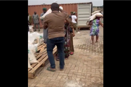 VIDEO: Lagosians Rush to Custom Depot with NIN and N10k