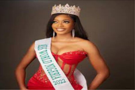 Nigerians Applaud Miss World's Representative, Ada Eme, for Impromptu Intelligent Speech