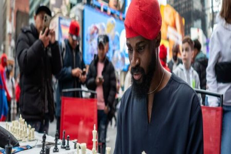 Nigerians Rally Behind Chess Master Tunde Onakoya as He Attempts Guinness World Record in New York