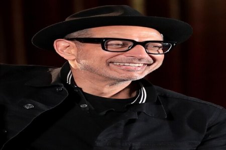 Actor Jeff Goldblum Sparks Controversy by Refusing to Leave Inheritance to Kids