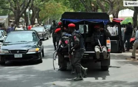 policeAPAP.JPG policeAPAP.JPG