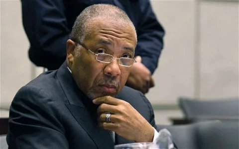 Charles-Taylor_2112061b.jpg