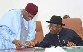 dasukiJonathan.jpe dasukiJonathan.jpe