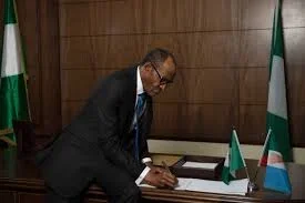 buhARI.jpe buhARI.jpe
