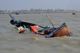 boatttt.jpe boatttt.jpe