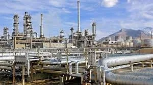 refinery.jpg refinery.jpg