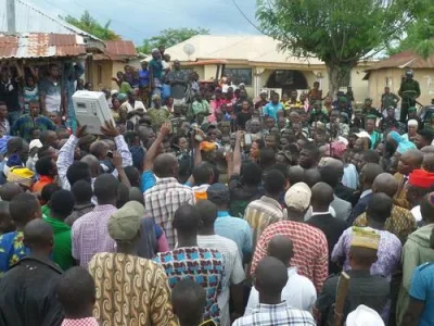 Fayose-hunters.jpg Fayose-hunters.jpg
