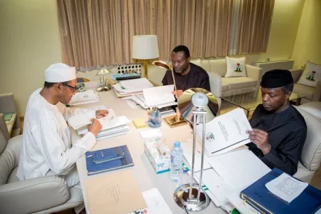 buhariBu.jpg buhariBu.jpg