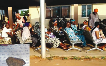 Lagos-hospital-where-patients-queue-overnight-360x225.jpg