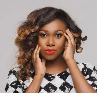niniola apata.PNG niniola apata.PNG
