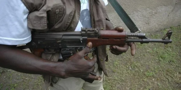 18-08-23-military-gunmen-reportedly-kidnapped-community-leader-in-bayelsa-696x348.jpg