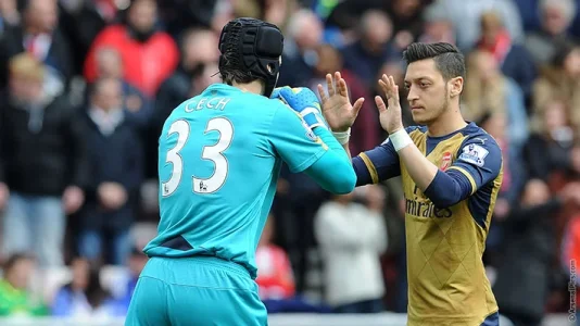ozil cech.jpg ozil cech.jpg