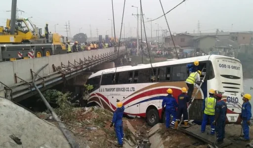 Luxury Bus in Lagos.jpg