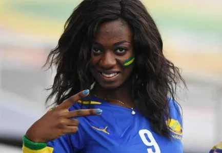 tanzanian fan.jpg