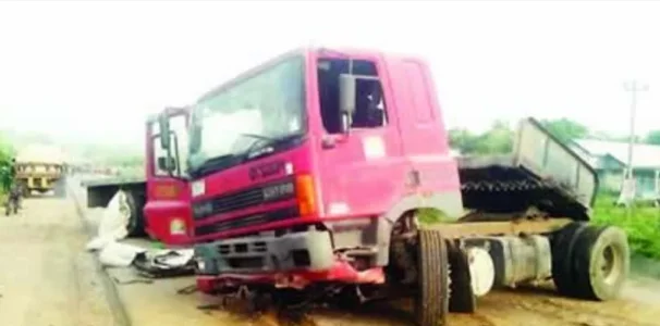 truck crush.PNG truck crush.PNG