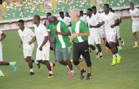 rohr and players joggin.jpg