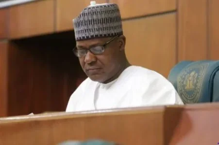 dogara Speaker111.JPG dogara Speaker111.JPG