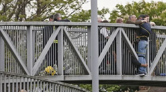 suicidal man a.PNG