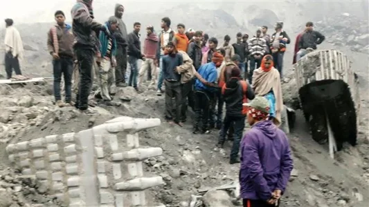Wall Collapses on Guests at Wedding Party, Kills 22