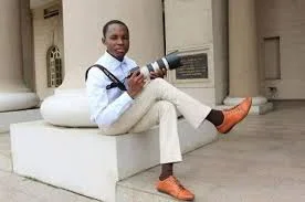 Buhari's Photographer 'Bayo Omoboriowo' Reveals How He Hawked Pure Water In Mushin