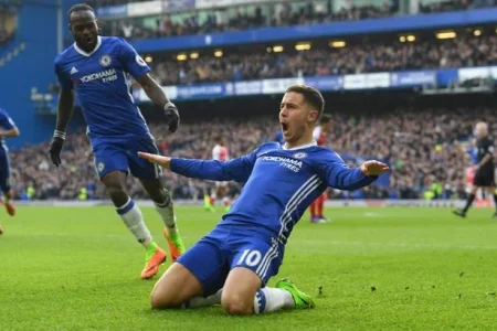 hazard scores against arsenal.jpg