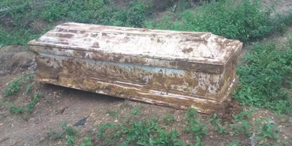 EXHUMED CORPSE 1.PNG