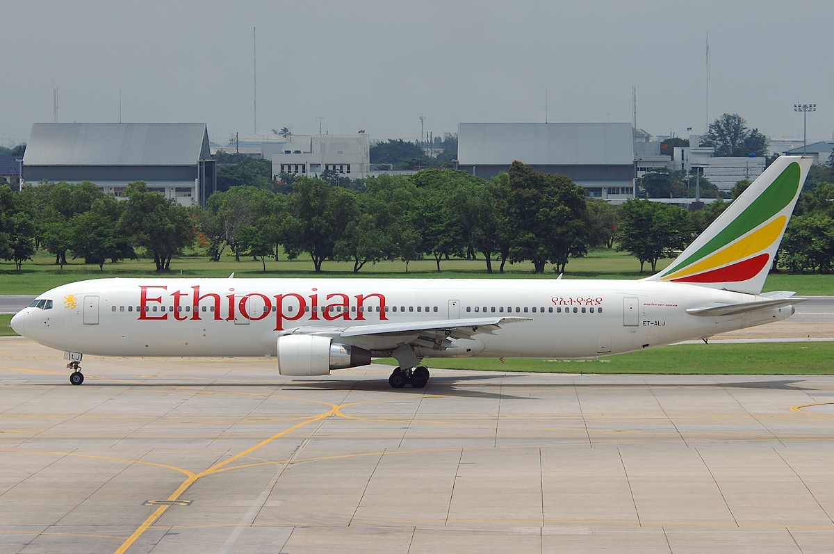 Ethiopian_Airlines_Boeing_767-300ER_ET-ALJ_DMK_2005-5-26.png